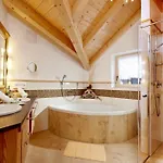 Hotel Biohotel Castello 4*