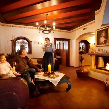 Otel Biohotel Castello Konigsleiten