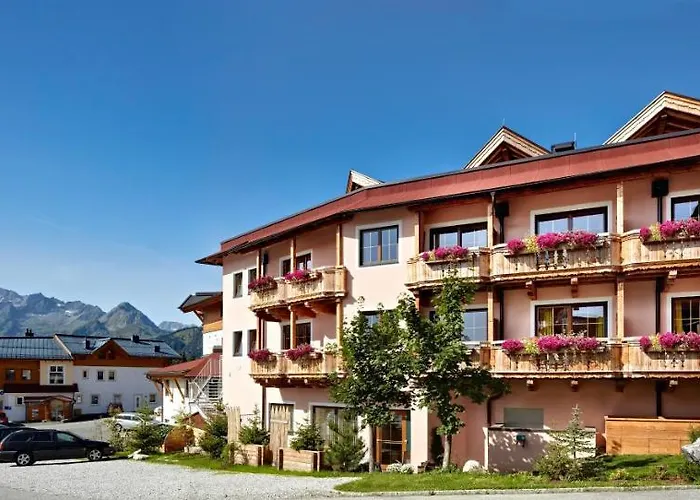 Biohotel Castello Hotel Konigsleiten